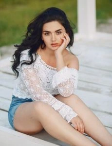 VIP companion girl in Kurnool – discreet service